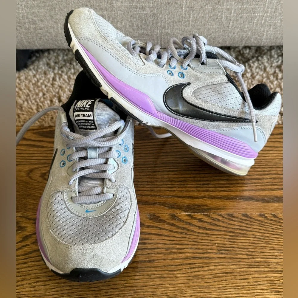Nike Air Team Max Air Training Sneakers Women’s 7 Gray Purple